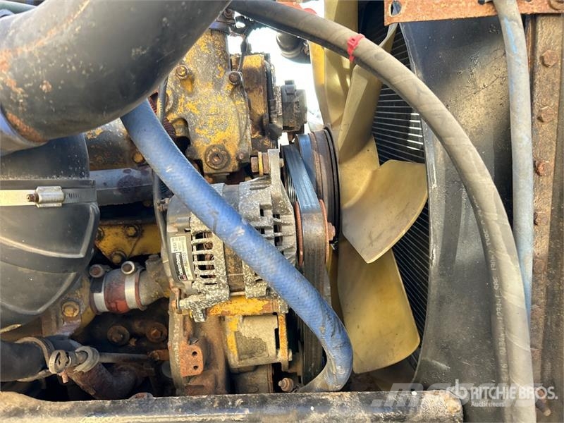 Freightliner FLD 120 6x4 T/A Sleeper Truck Tractor Tracteur routier