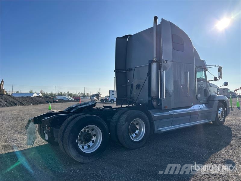 Freightliner FLD 120 6x4 T/A Sleeper Truck Tractor Tracteur routier