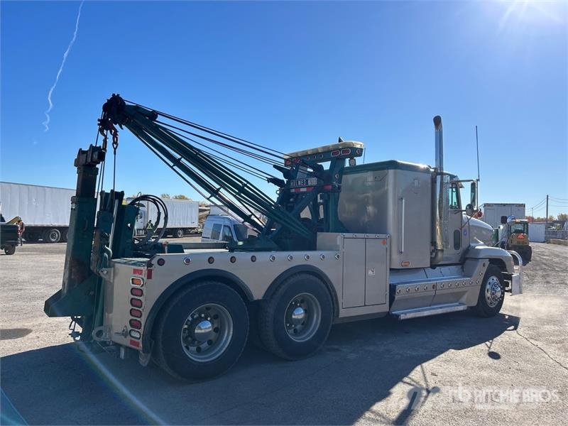 Freightliner FLD120 6x4 Sleeper Tow Truck Bergungsfahrzeuge