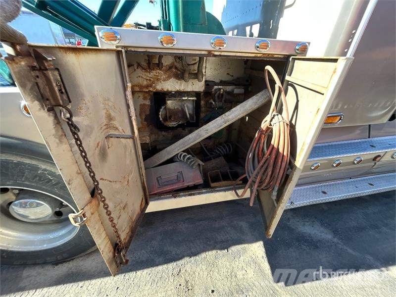 Freightliner FLD120 6x4 Sleeper Tow Truck Bergungsfahrzeuge