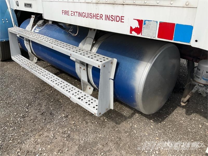 Freightliner FLD120 6x4 T/A Sleeper Truck Tractor Tracteur routier