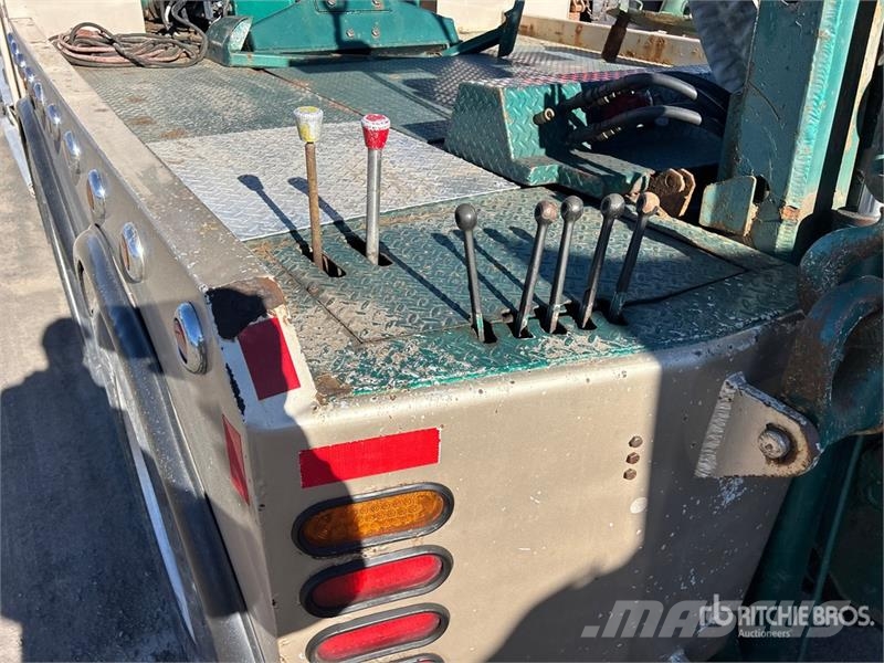 Freightliner FLD120 6x4 Sleeper Tow Truck Bergungsfahrzeuge