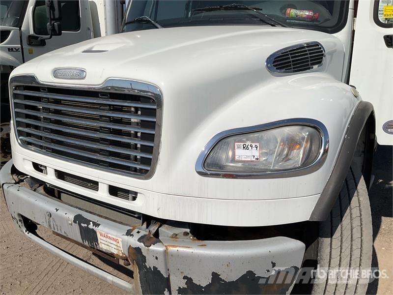 Freightliner M2 106 Грузовики-Рефрижераторы