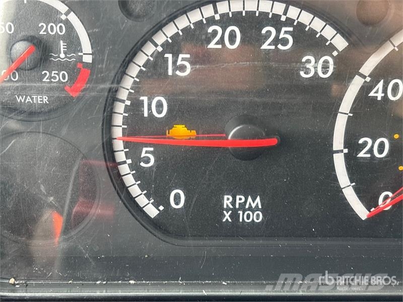 Freightliner M2 106 Cabines e interior