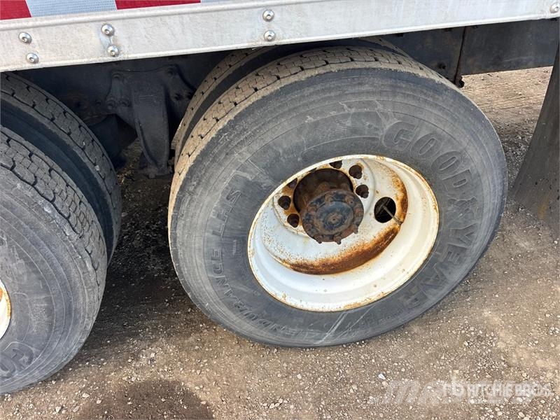 Freightliner M2 106 Camion a temperatura controllata