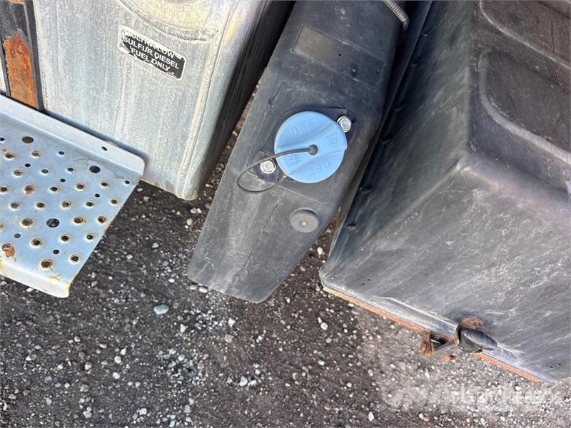 Freightliner M2 106 Camion a temperatura controllata