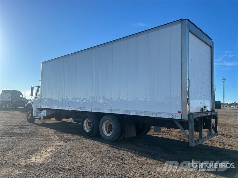 Freightliner M2 106 冷凍冷蔵車