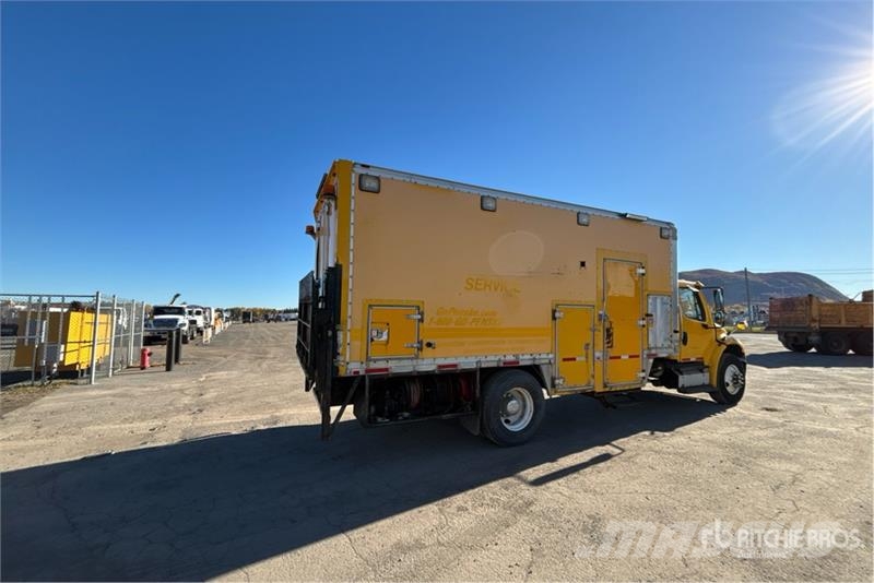 Freightliner M2 106 Pick up/Dropside