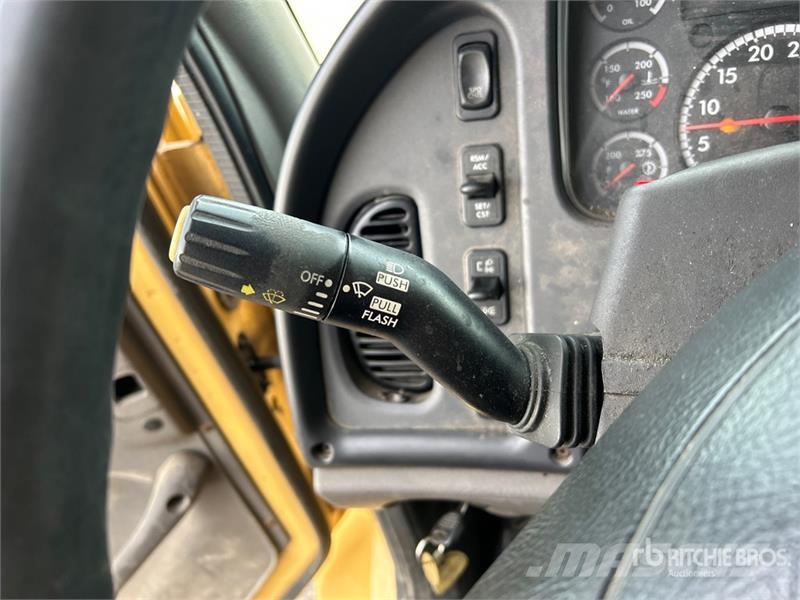 Freightliner M2 106 冷藏车