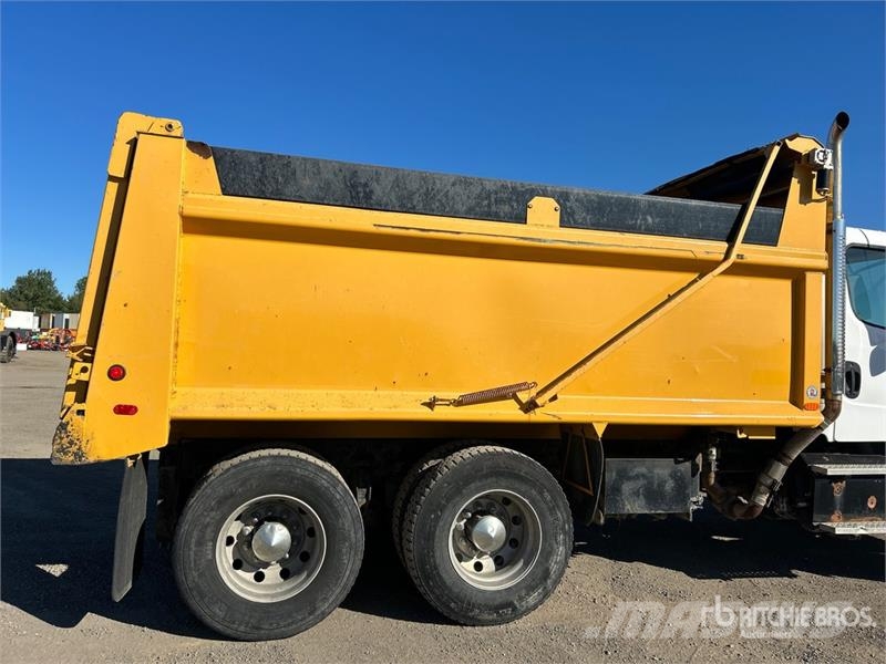 Freightliner M2 106 Φορτηγά Ανατροπή