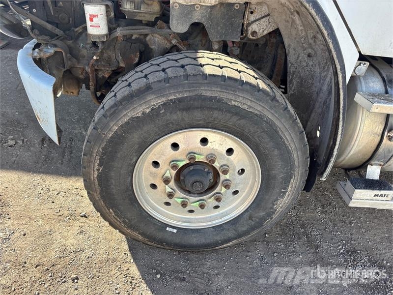 Freightliner M2 106 Camion dei rifiuti