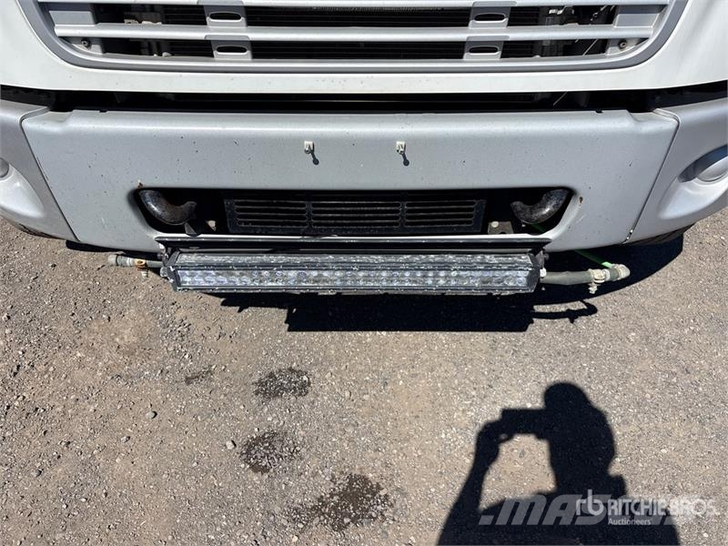 Freightliner M2 106 Прибиральні машини