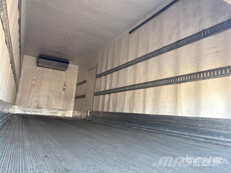 Freightliner M2 106 Temperature controlled trucks