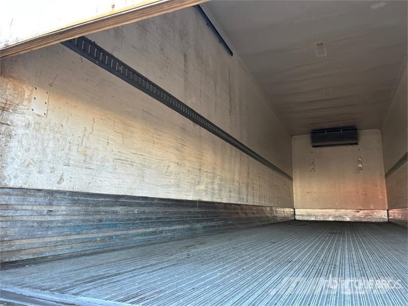 Freightliner M2 106 Frigofrik kamyonlar