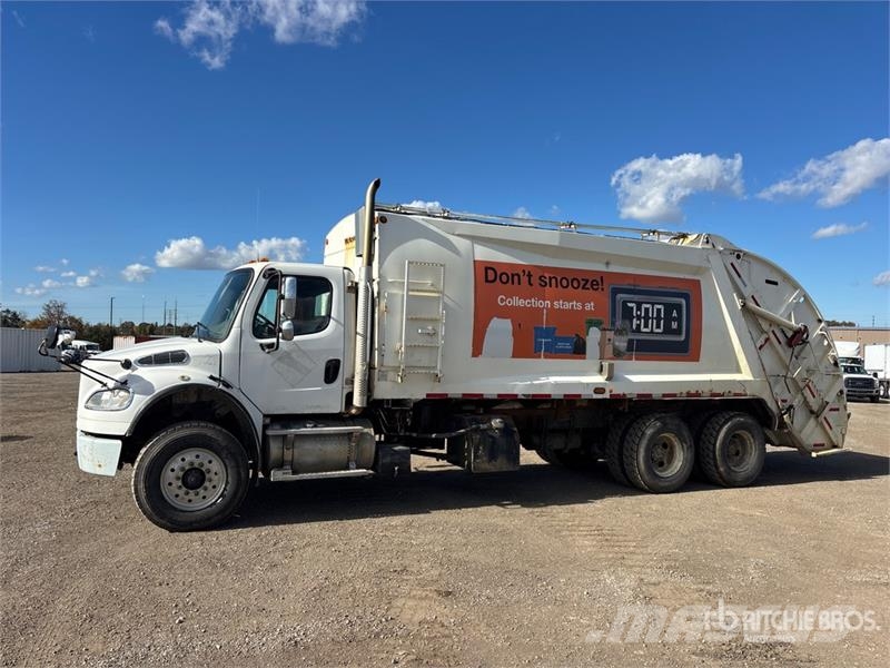 Freightliner M2 106 Camion dei rifiuti
