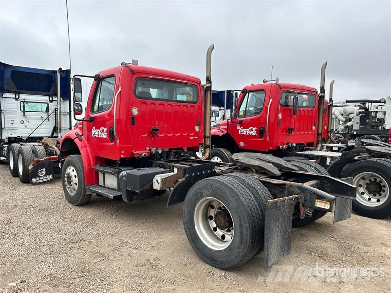 Freightliner M2 106 Motrici e Trattori Stradali