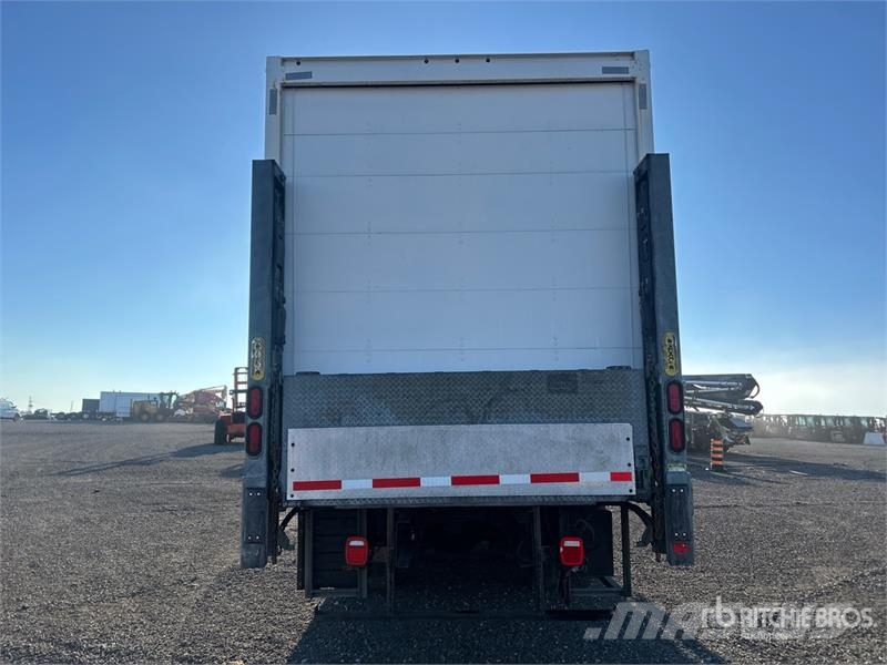 Freightliner M2 106 Isotermos y frigoríficos