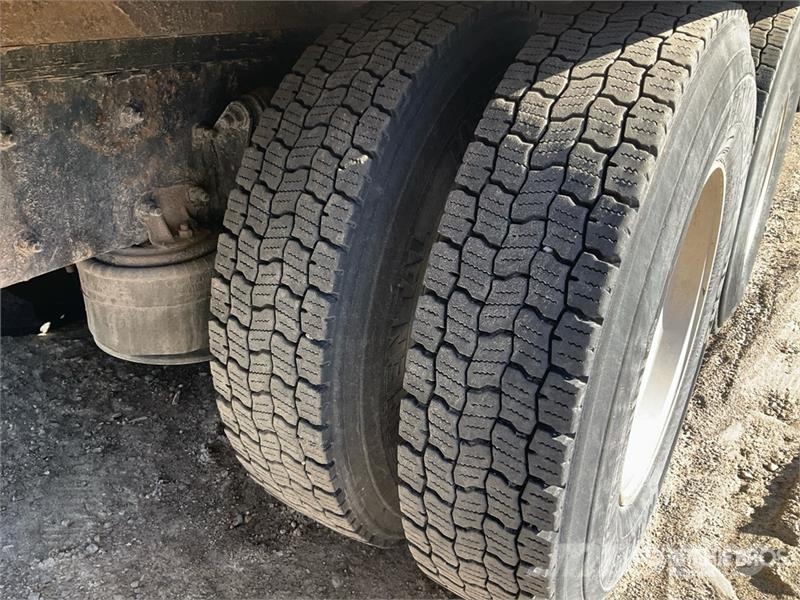 Freightliner M2 106 Sanduk kamioni