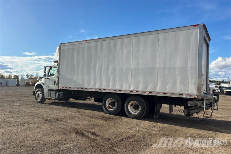 Freightliner M2 106 Camion a temperatura controllata