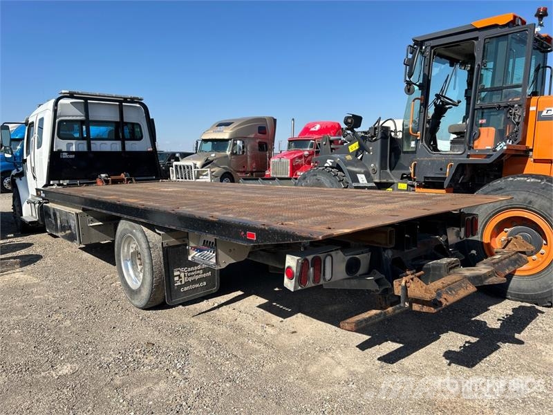 Freightliner M2 106 Recovery vehicles