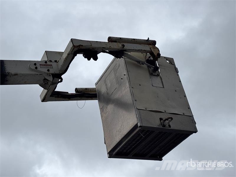 Freightliner M2 106 Truck mounted aerial platforms