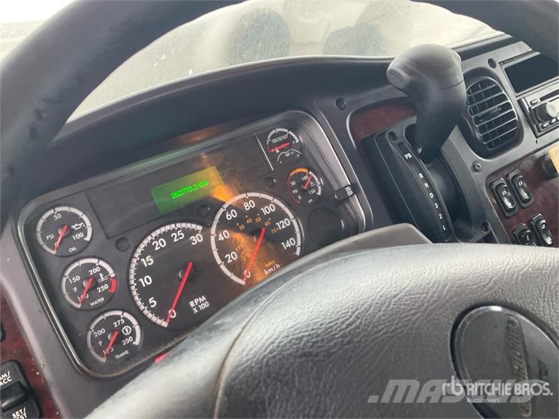 Freightliner M2 106 救援车