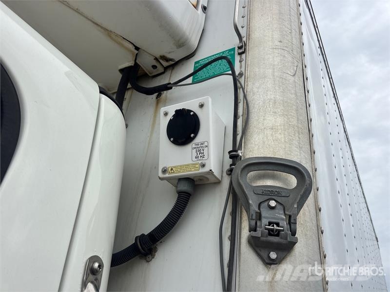 Freightliner M2 106 Рефрижератори