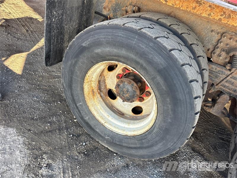 Freightliner M2 106 Kamioni za otpad