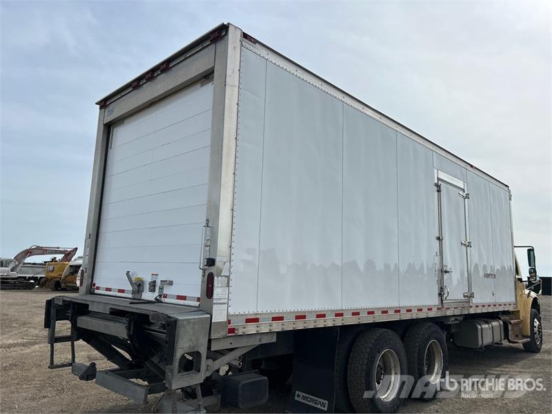 Freightliner M2 106 冷藏车