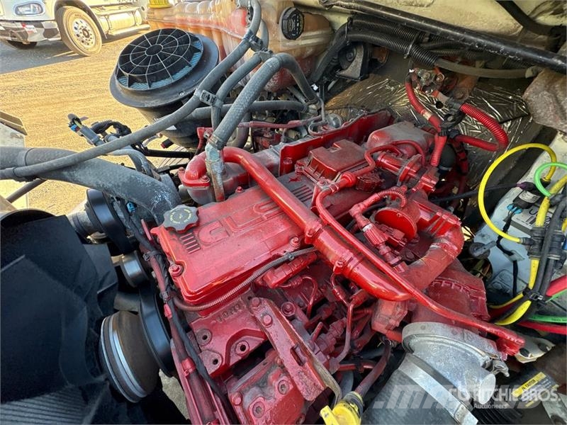 Freightliner M2 106 كابينة والداخلية
