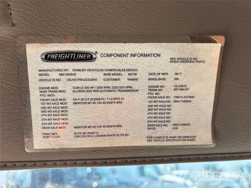 Freightliner M2 106 Cabinas e interior