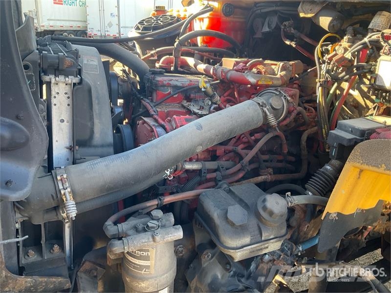 Freightliner M2 106 Sanduk kamioni