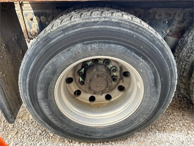 Freightliner M2 106 Other trucks