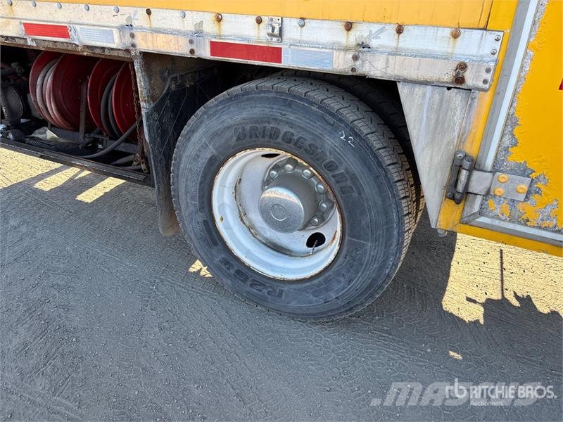 Freightliner M2 106 Pick up/Dropside