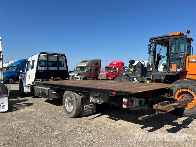 Freightliner M2 106 Recovery vehicles