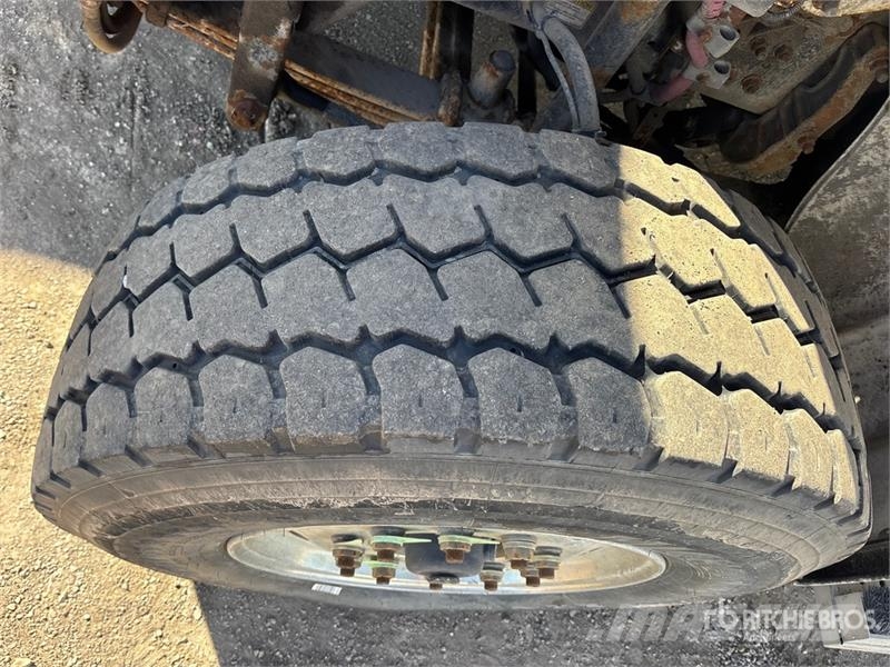 Freightliner M2 106 Camion dei rifiuti