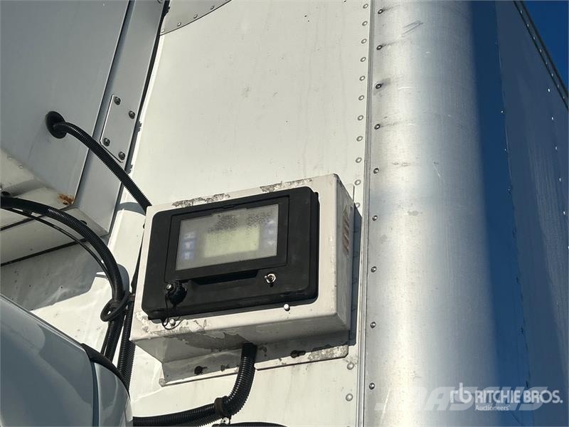 Freightliner M2 106 Isotermos y frigoríficos