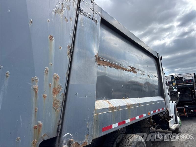 Freightliner M2 106 Kamioni za otpad