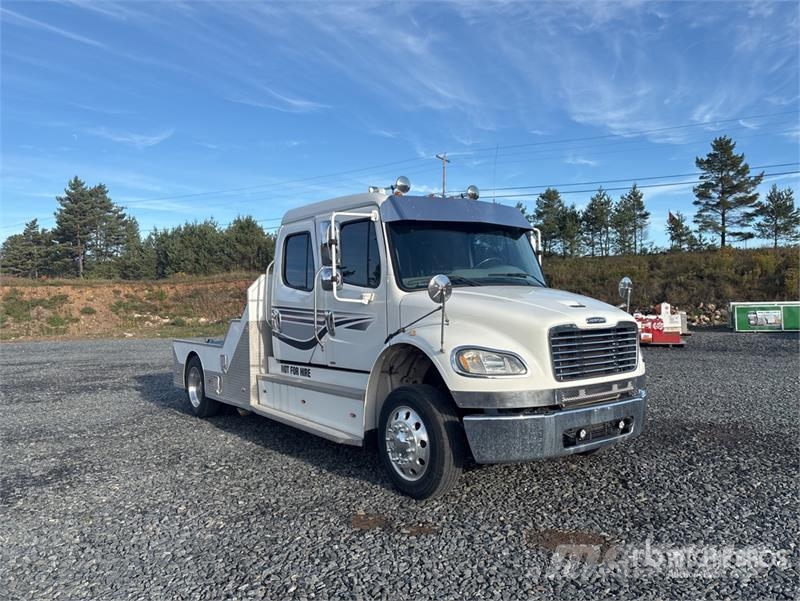 Freightliner M2 106 Vlačilci
