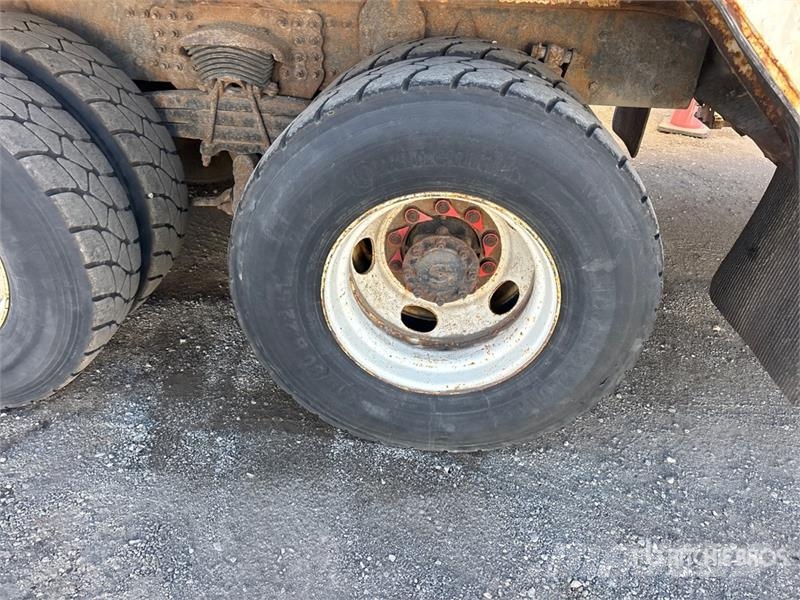 Freightliner M2 106 Kamioni za otpad