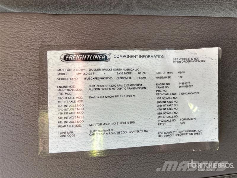 Freightliner M2 106 Sadulveokid