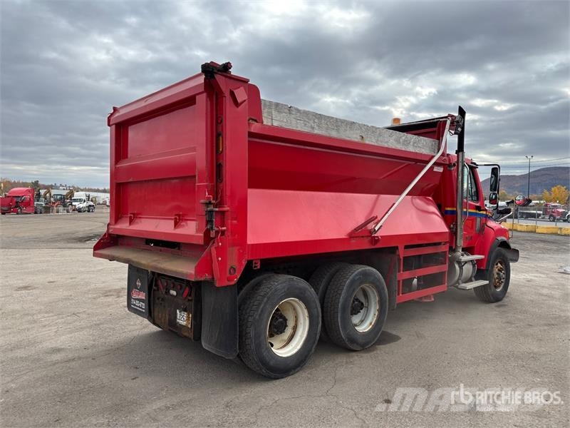 Freightliner M2 106 Municipal / general purpose vehicles