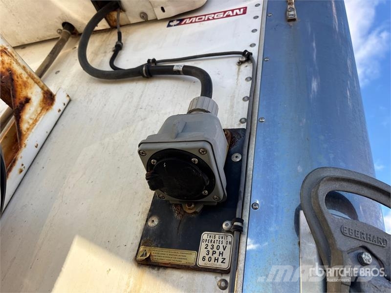 Freightliner M2 106 Camion a temperatura controllata