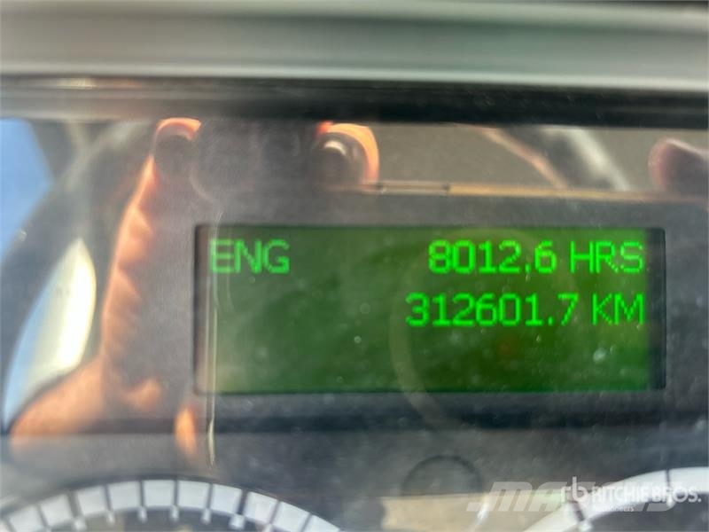 Freightliner M2 106 Sanduk kamioni
