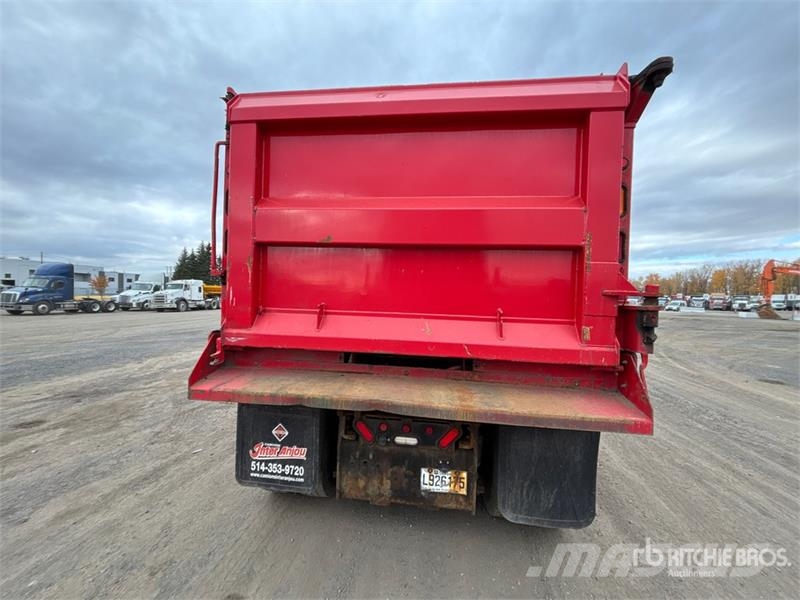 Freightliner M2 106 Municipal / general purpose vehicles