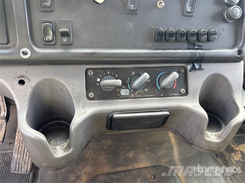 Freightliner M2 106 Kamioni za otpad