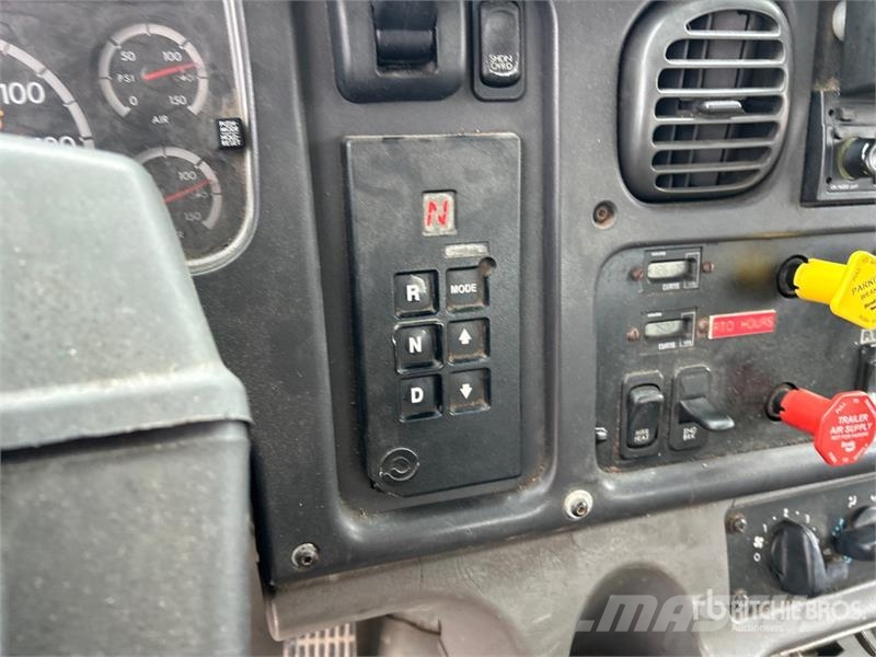 Freightliner M2 106 Auto korpe