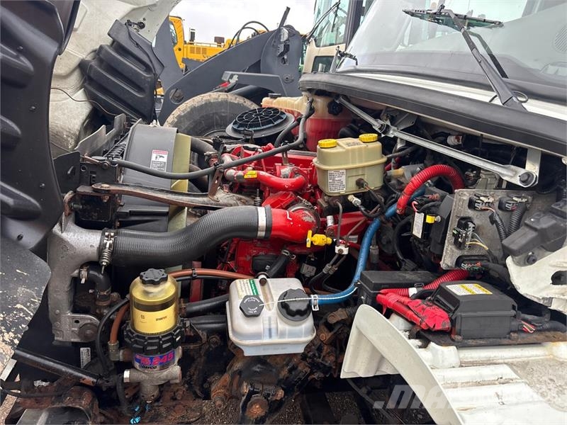 Freightliner M2 106 Cabines e interior