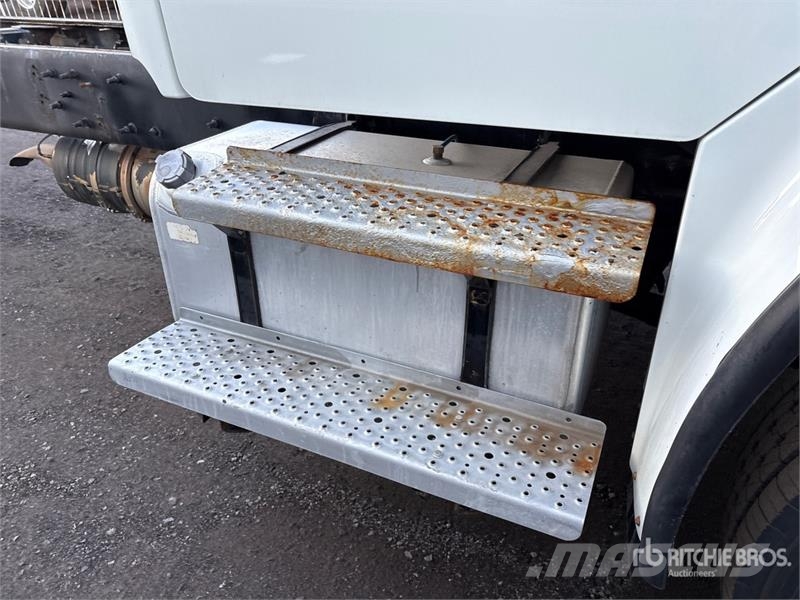 Freightliner M2 106 Kabine i unutrašnjost