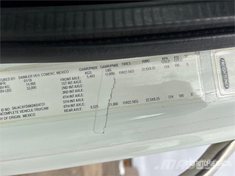 Freightliner M2 106 Cabines e interior